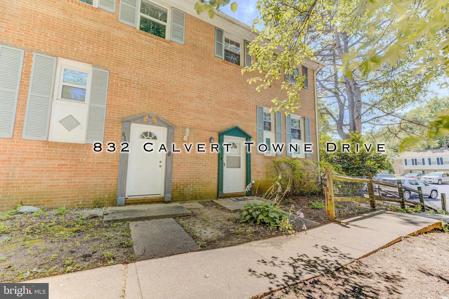 832 Calvert Towne Dr