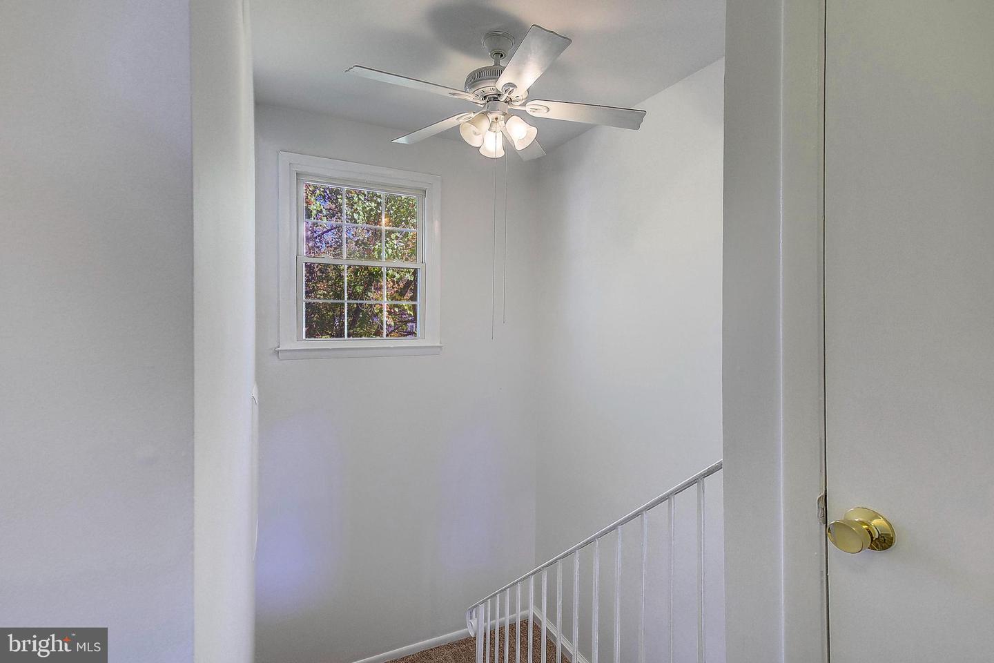 832 Calvert Towne Dr