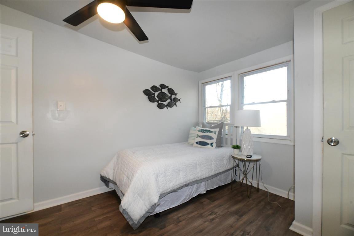 4120 Calvert Dr