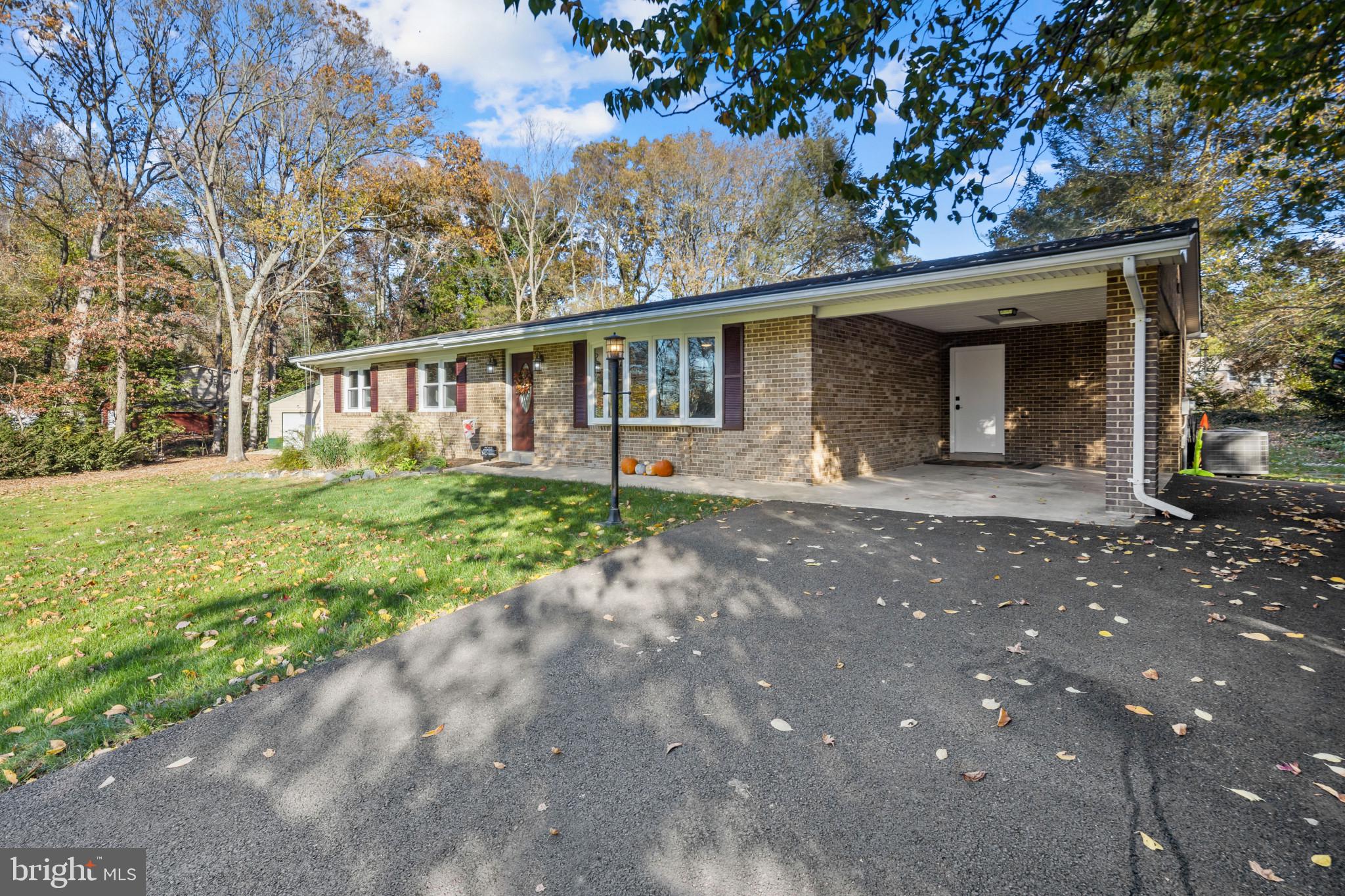 11219 Country Rd