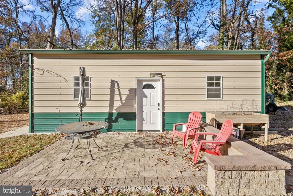 11219 Country Rd