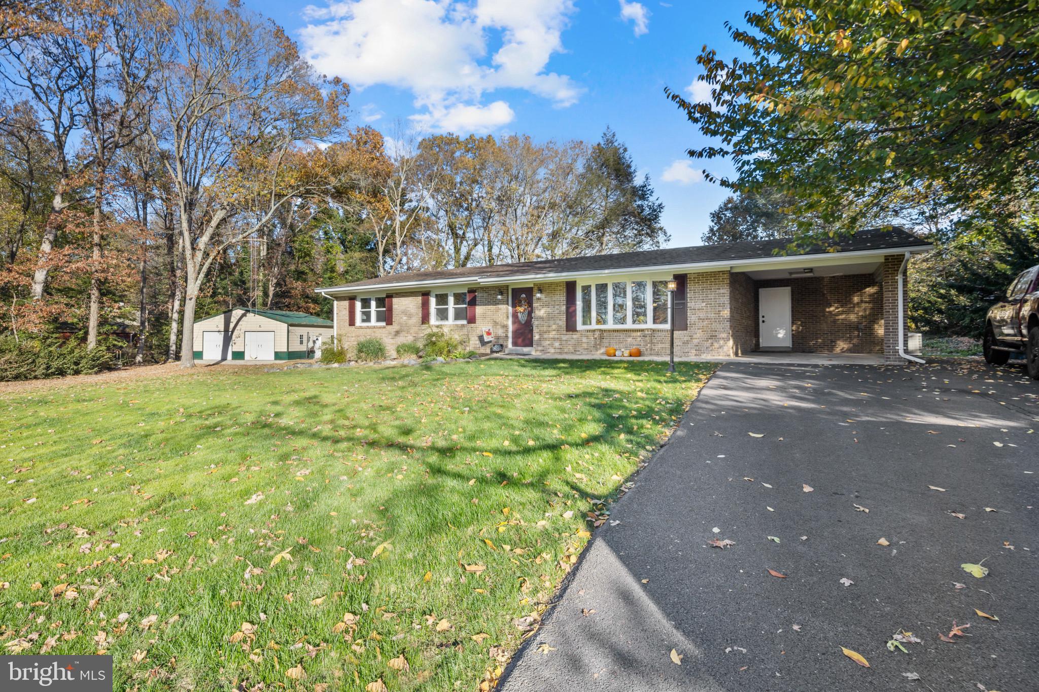 11219 Country Rd