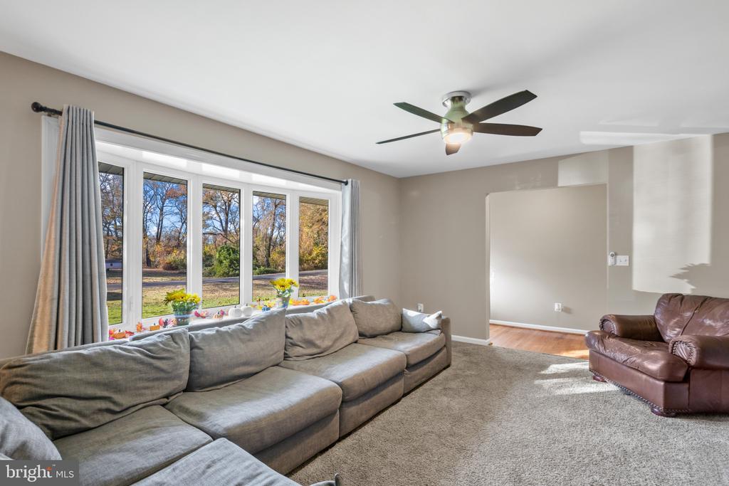 11219 Country Rd