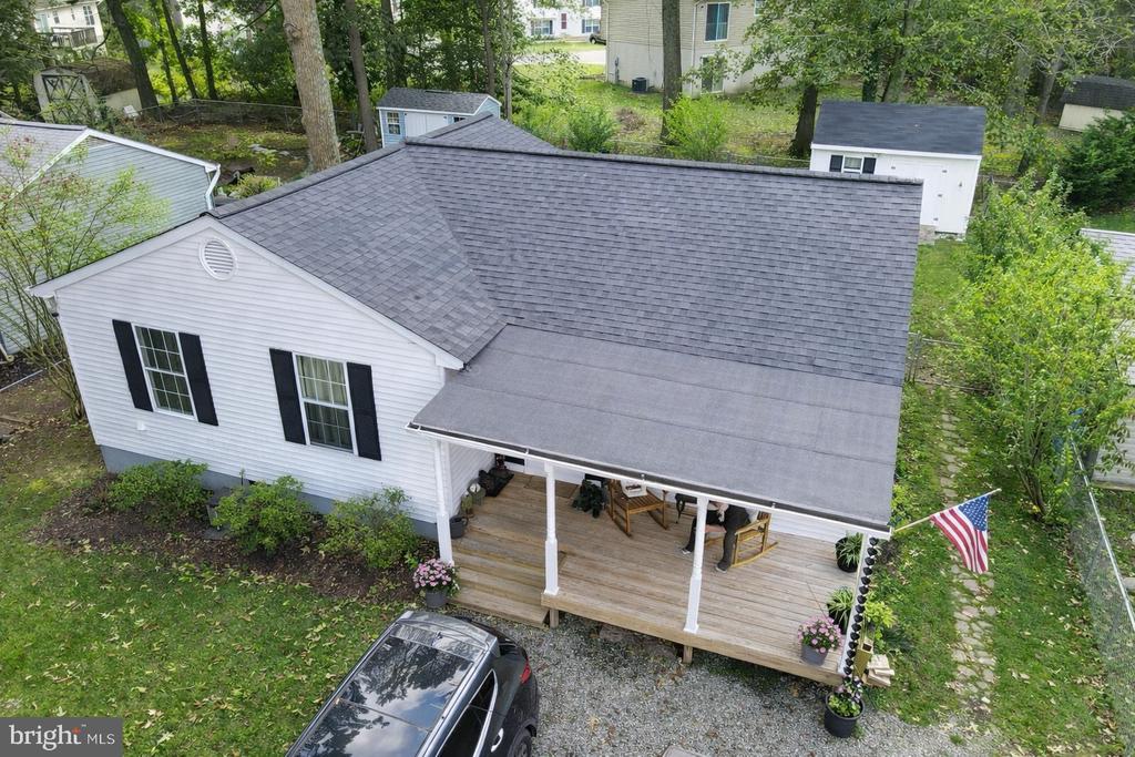 8315 CEDAR LANE