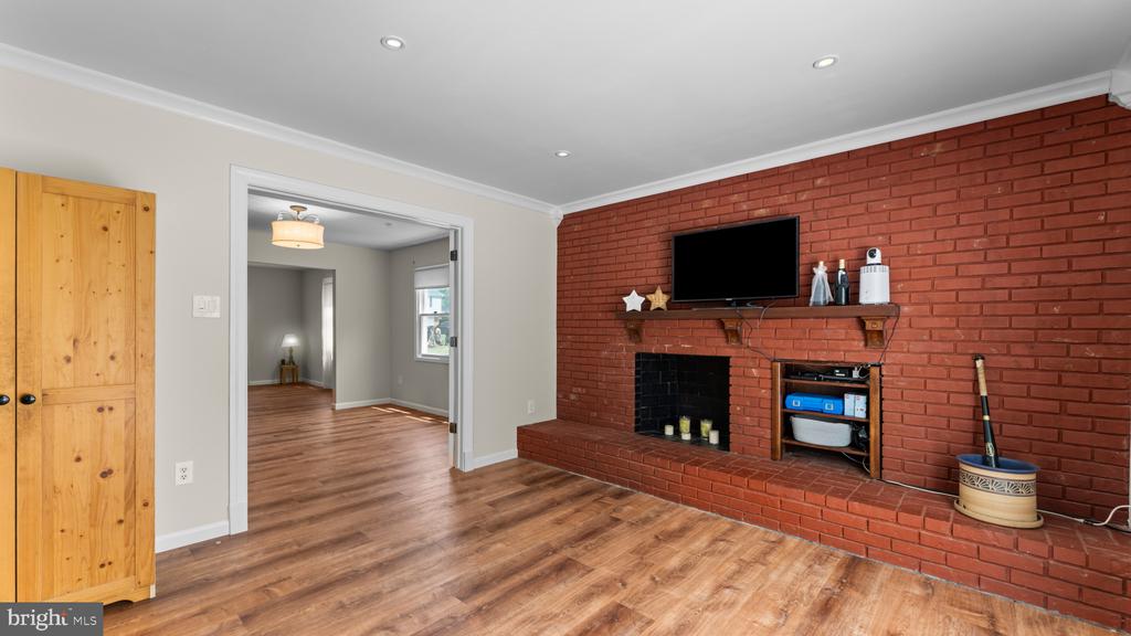 1226 PORT ECHO LANE