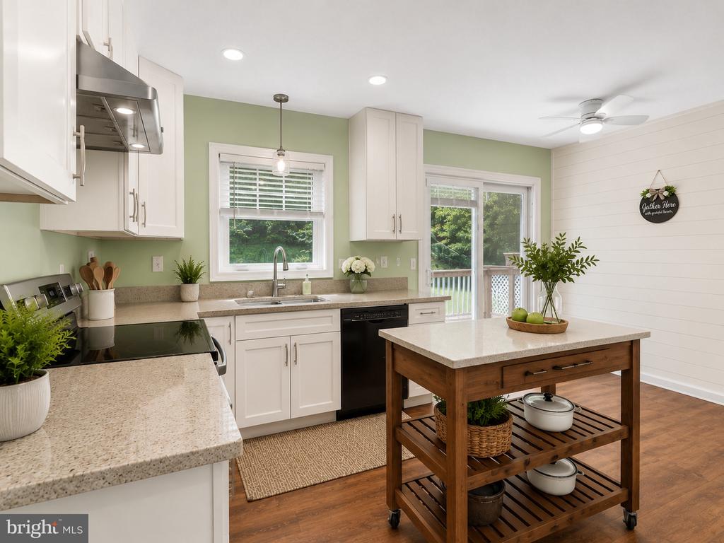 1226 PORT ECHO LANE