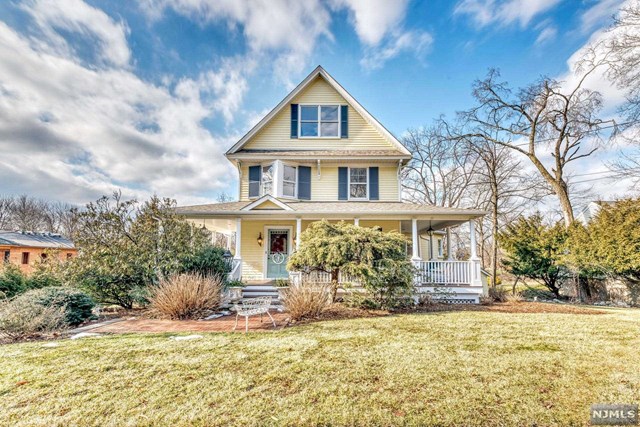 171 East Allendale Avenue