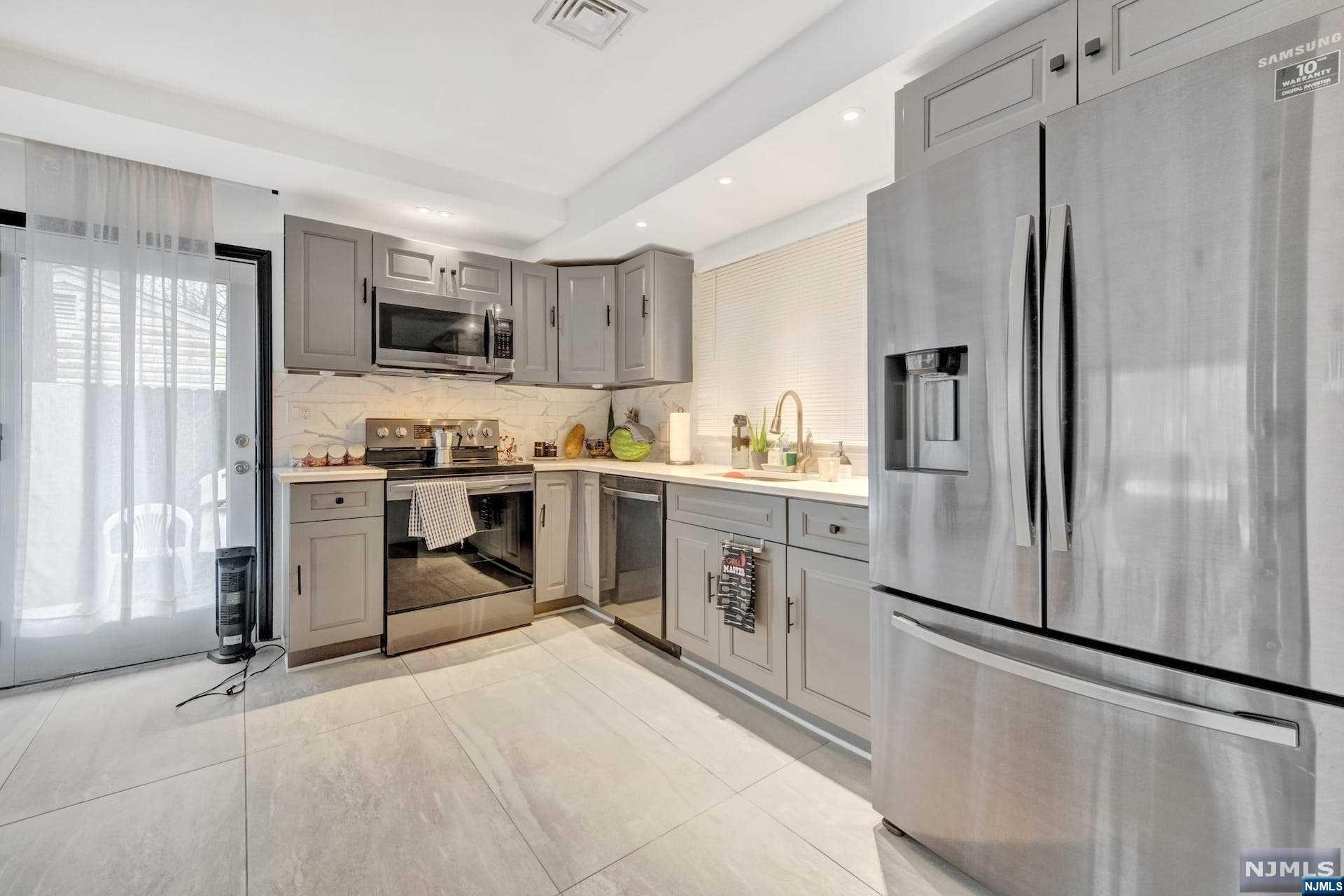 94 Roosevelt Boulevard