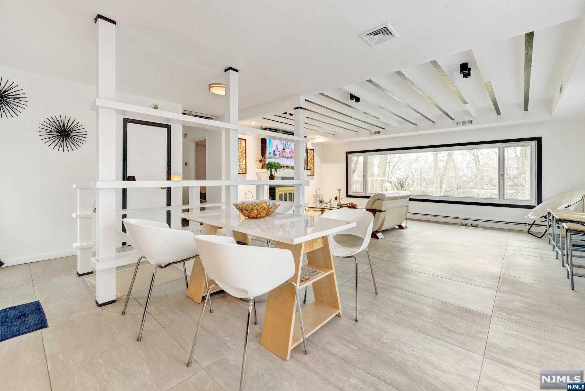 94 Roosevelt Boulevard