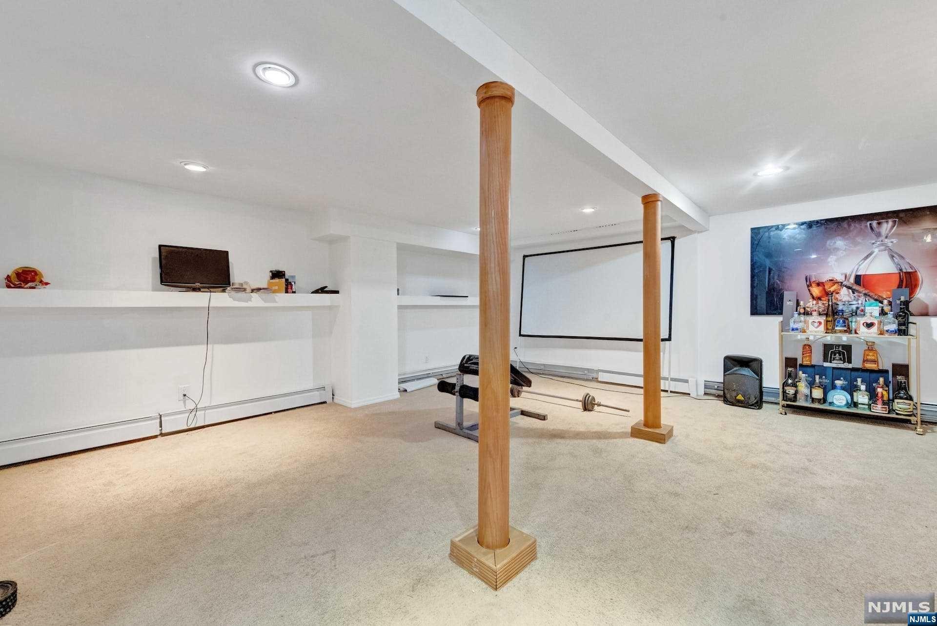 94 Roosevelt Boulevard