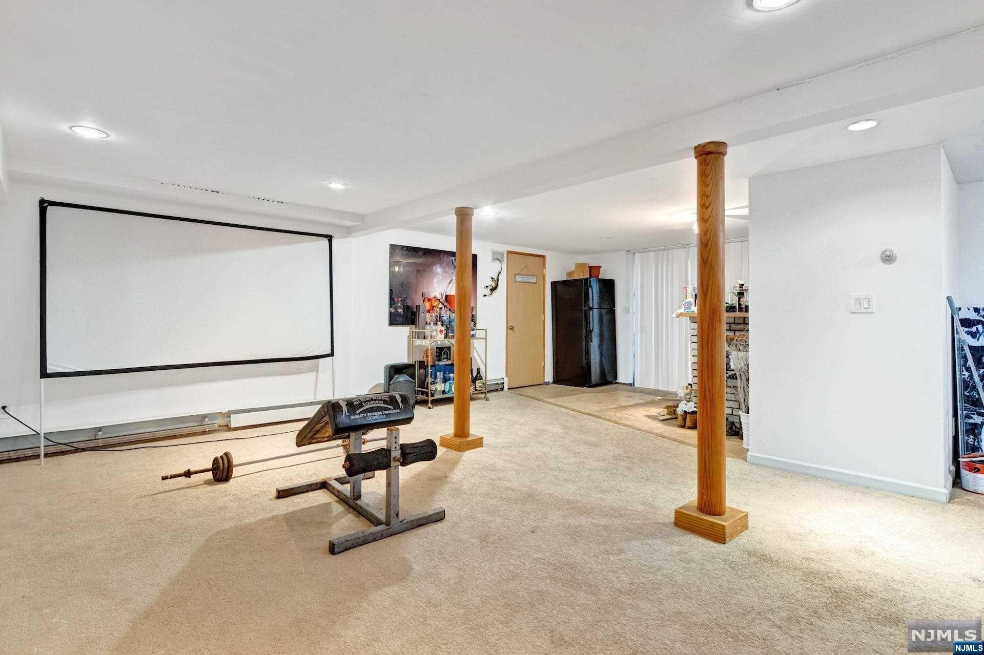 94 Roosevelt Boulevard