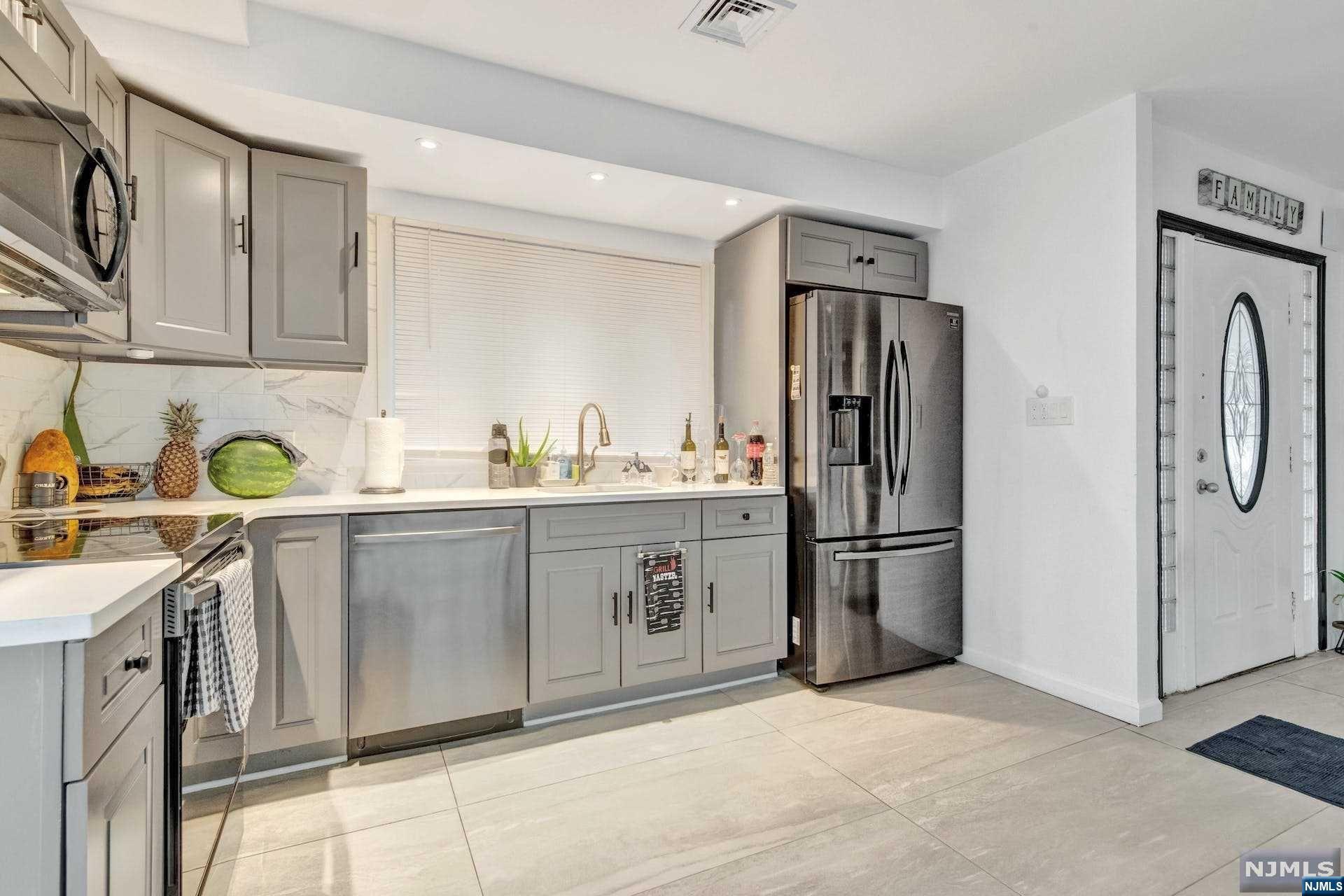 94 Roosevelt Boulevard