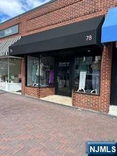 78 West Avenue