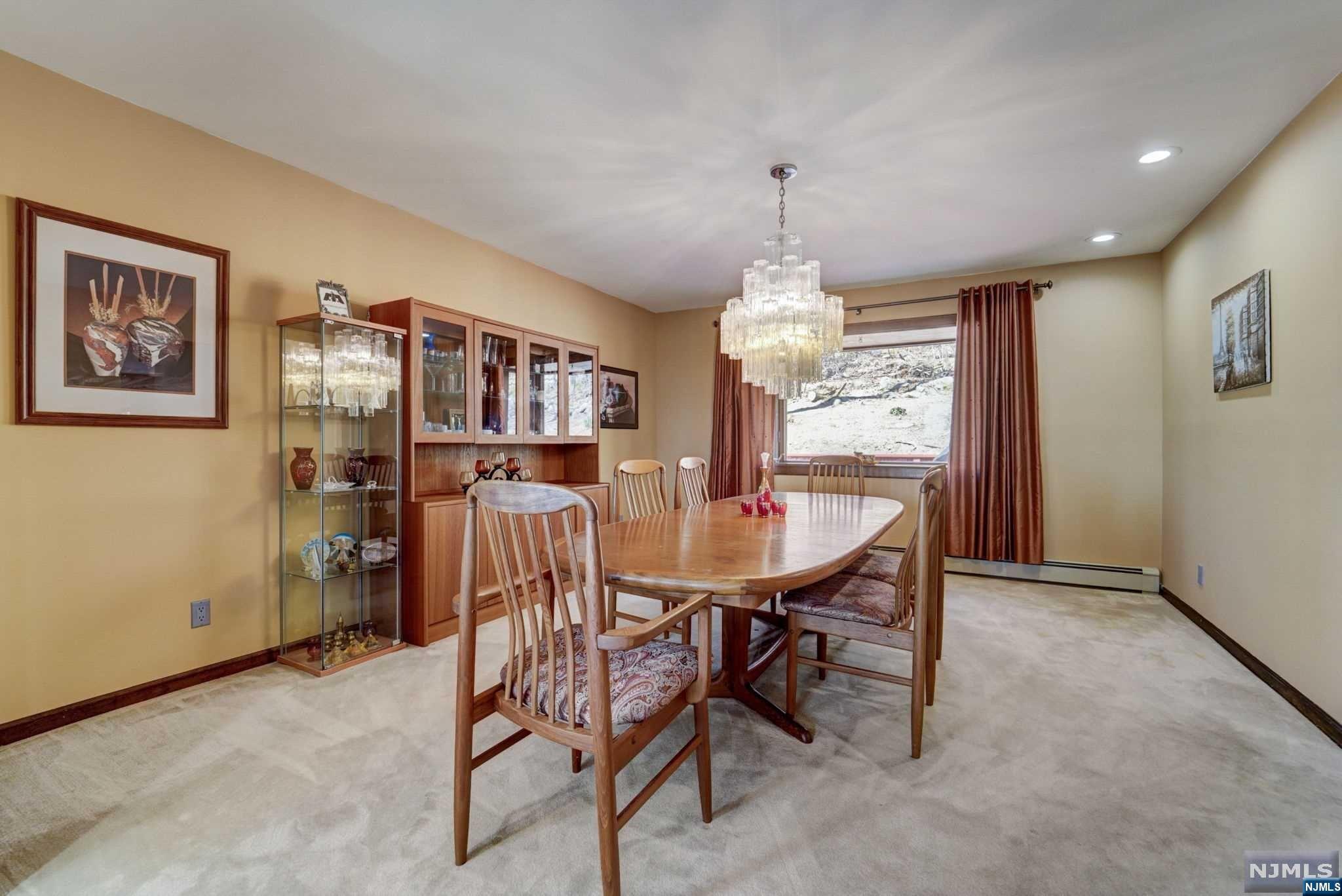 810 Shadow Ridge Road