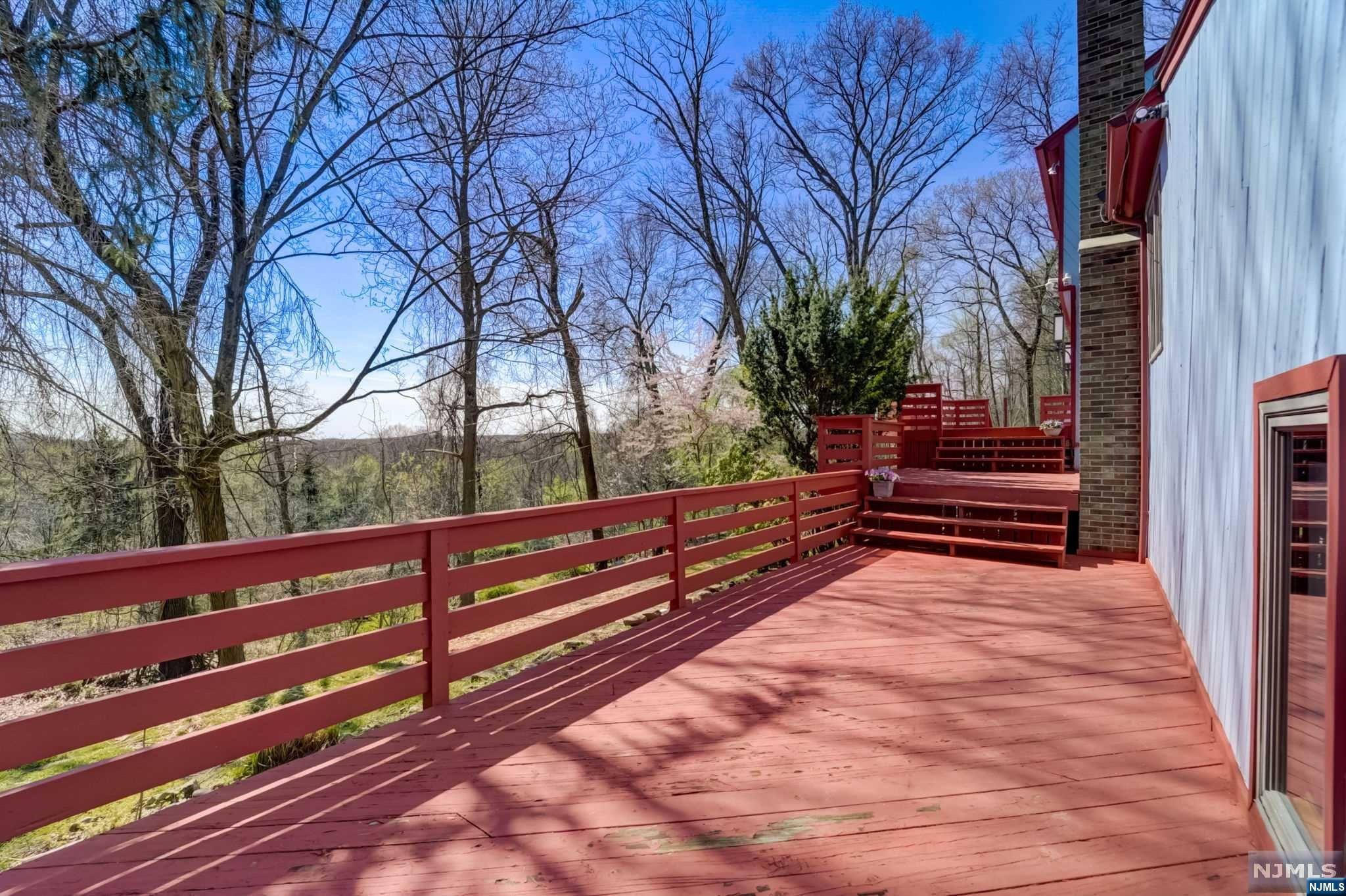 810 Shadow Ridge Road