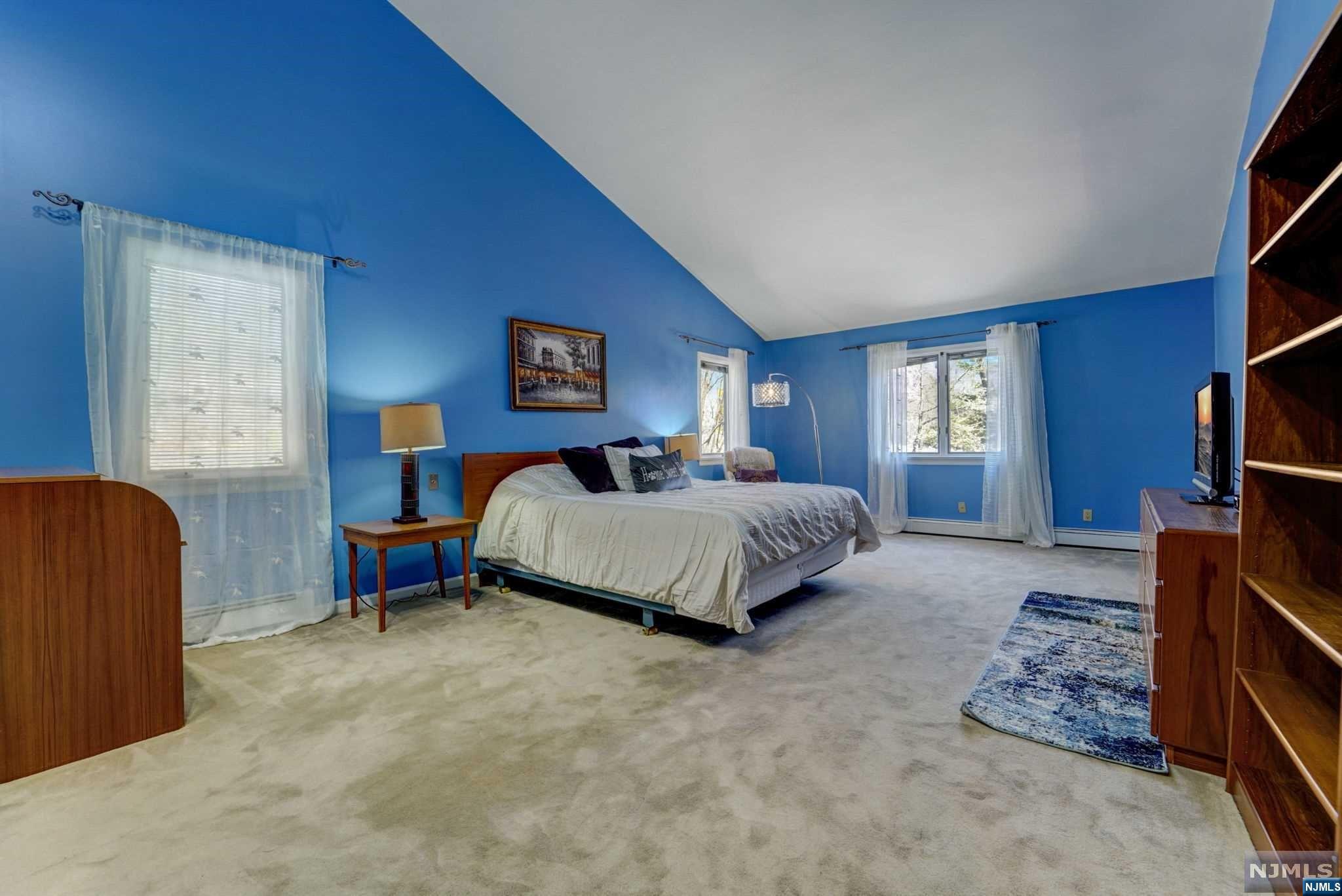 810 Shadow Ridge Road