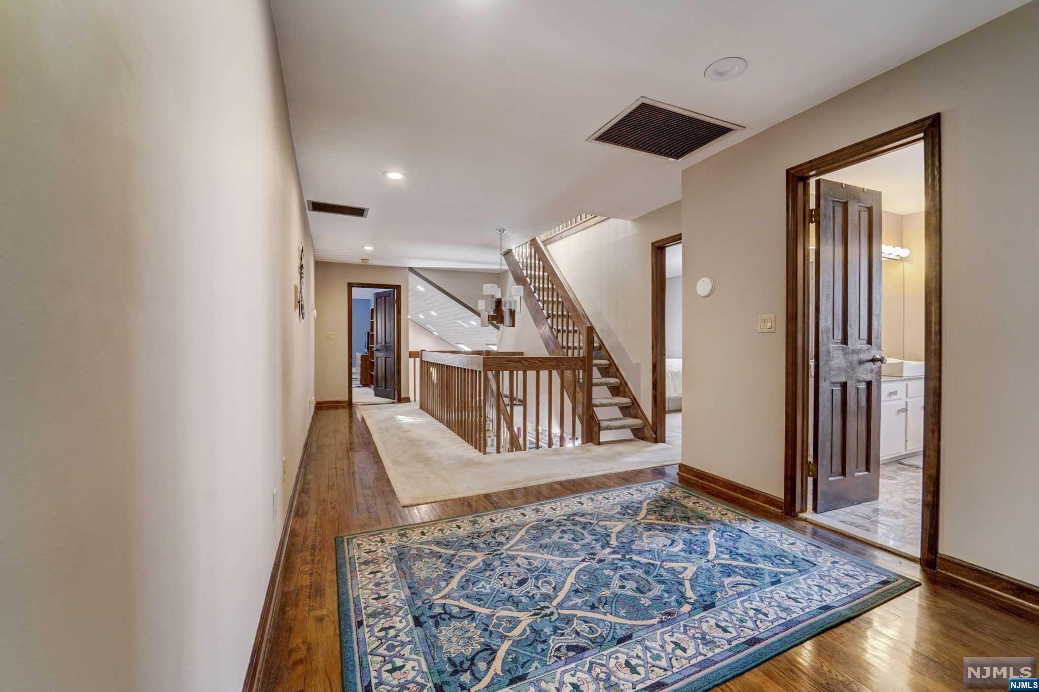 810 Shadow Ridge Road