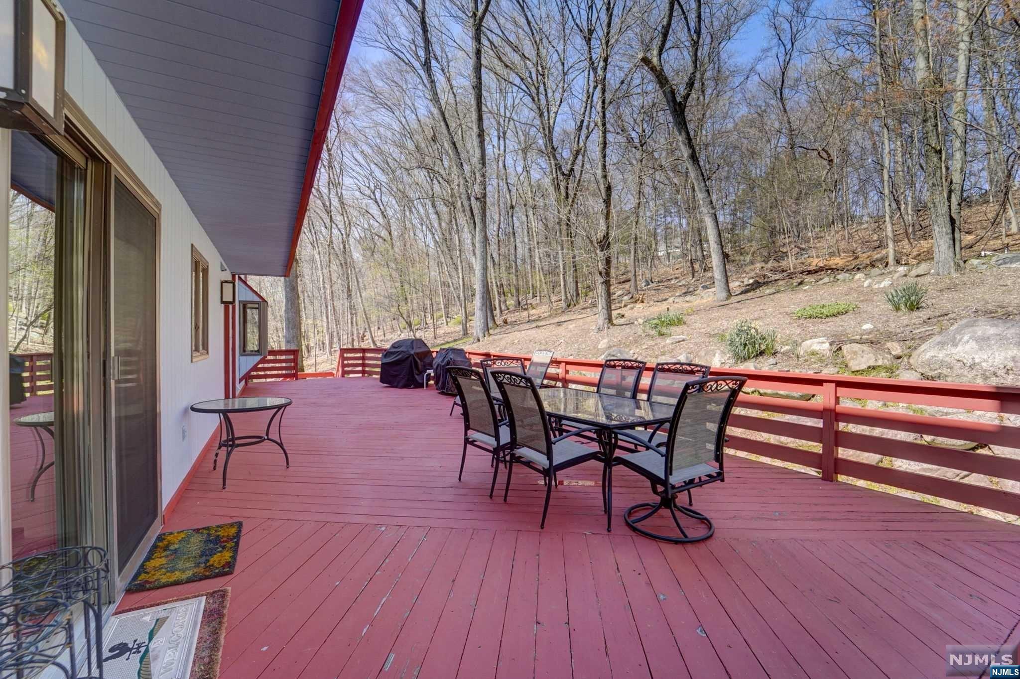 810 Shadow Ridge Road