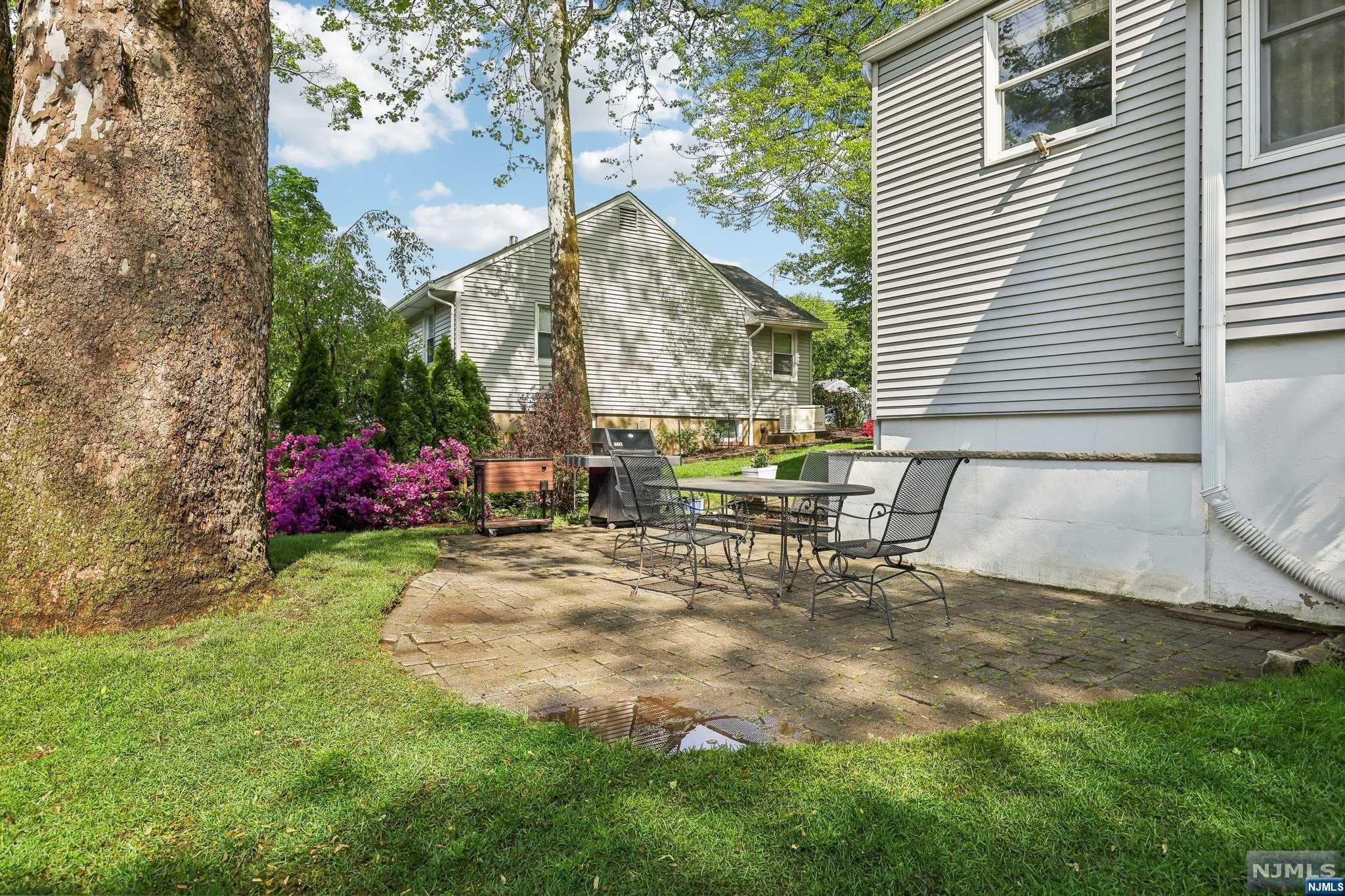 238 Mulberry Place