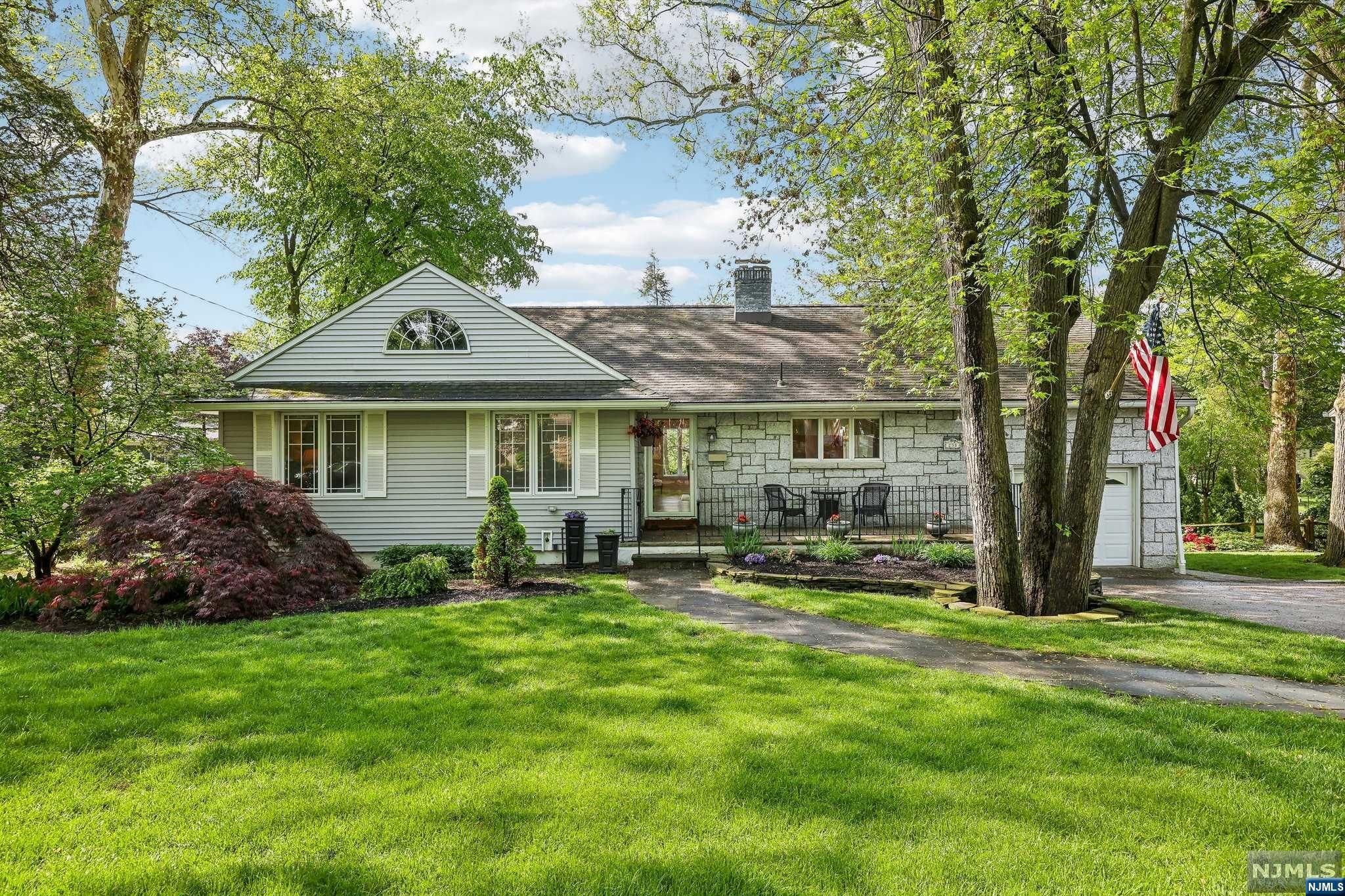 238 Mulberry Place