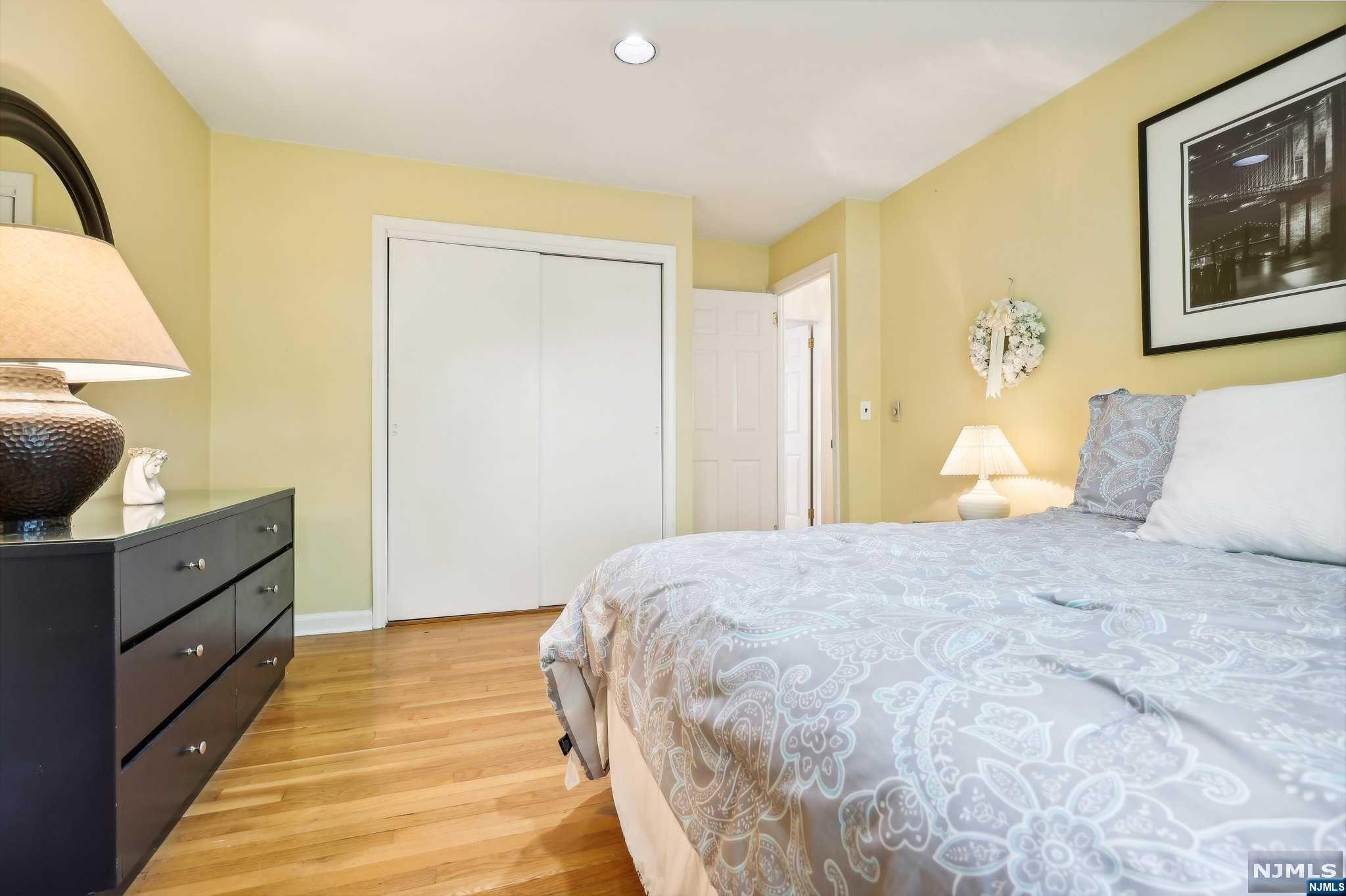 238 Mulberry Place
