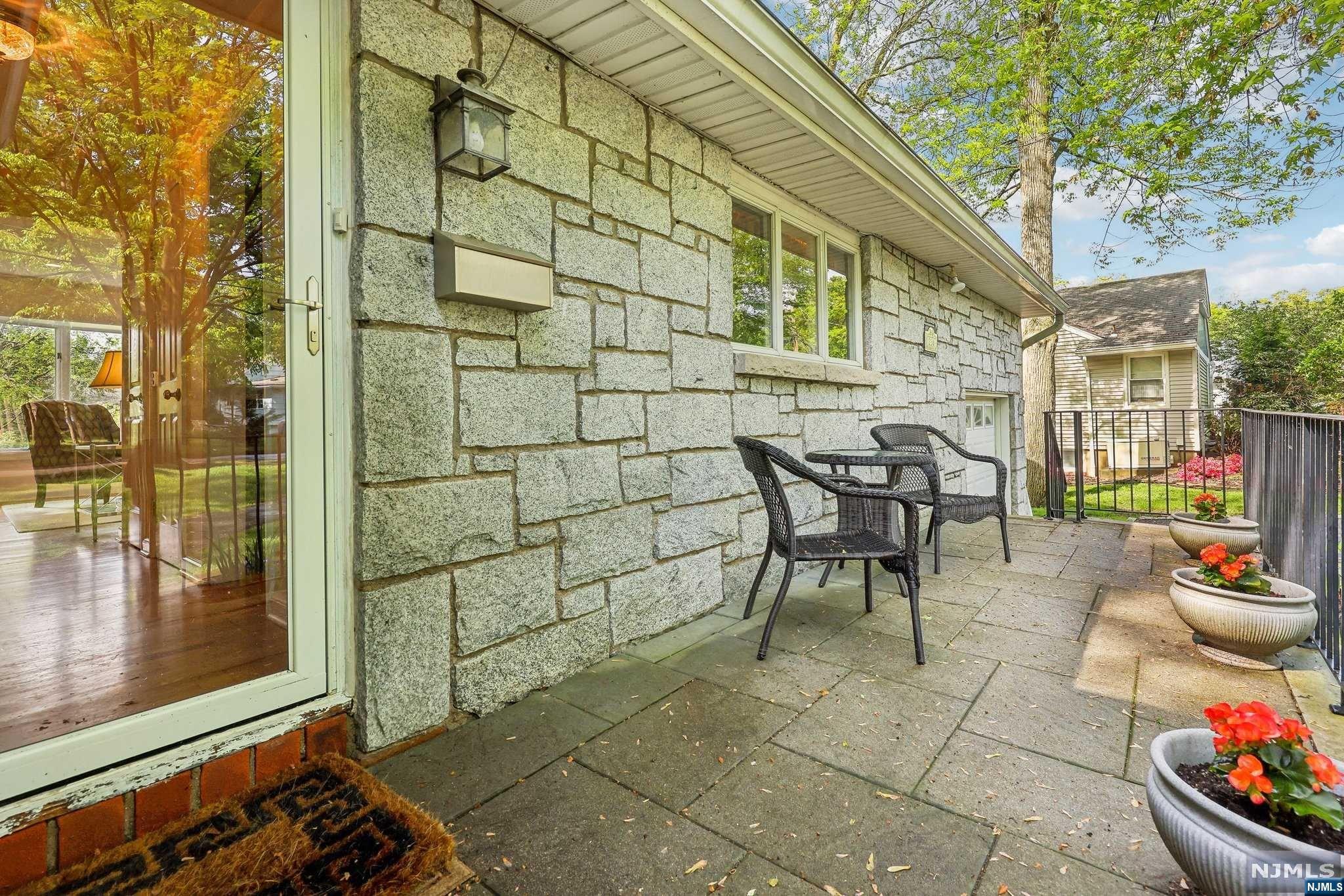 238 Mulberry Place