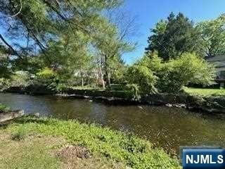 238 Mulberry Place