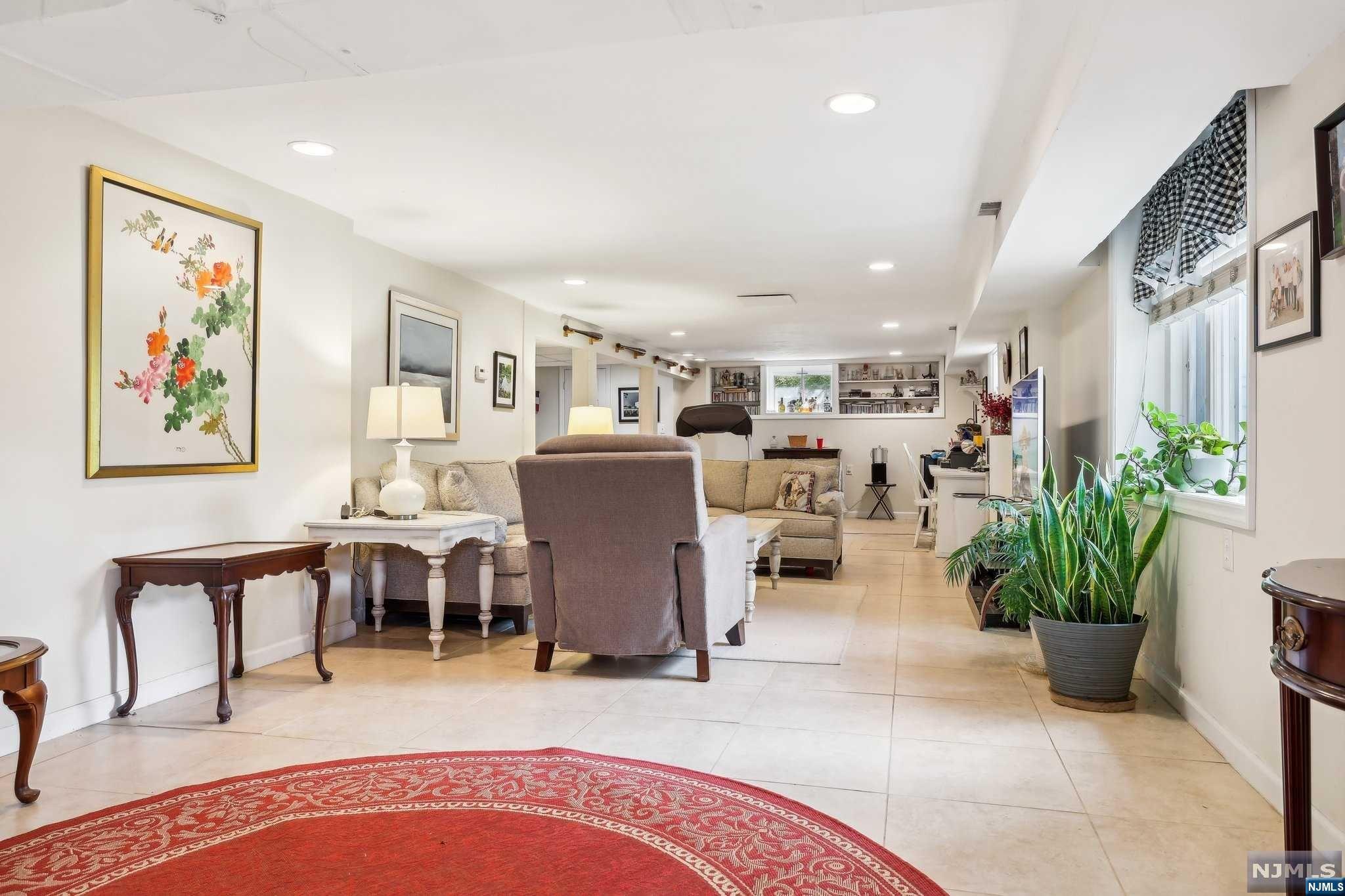 238 Mulberry Place