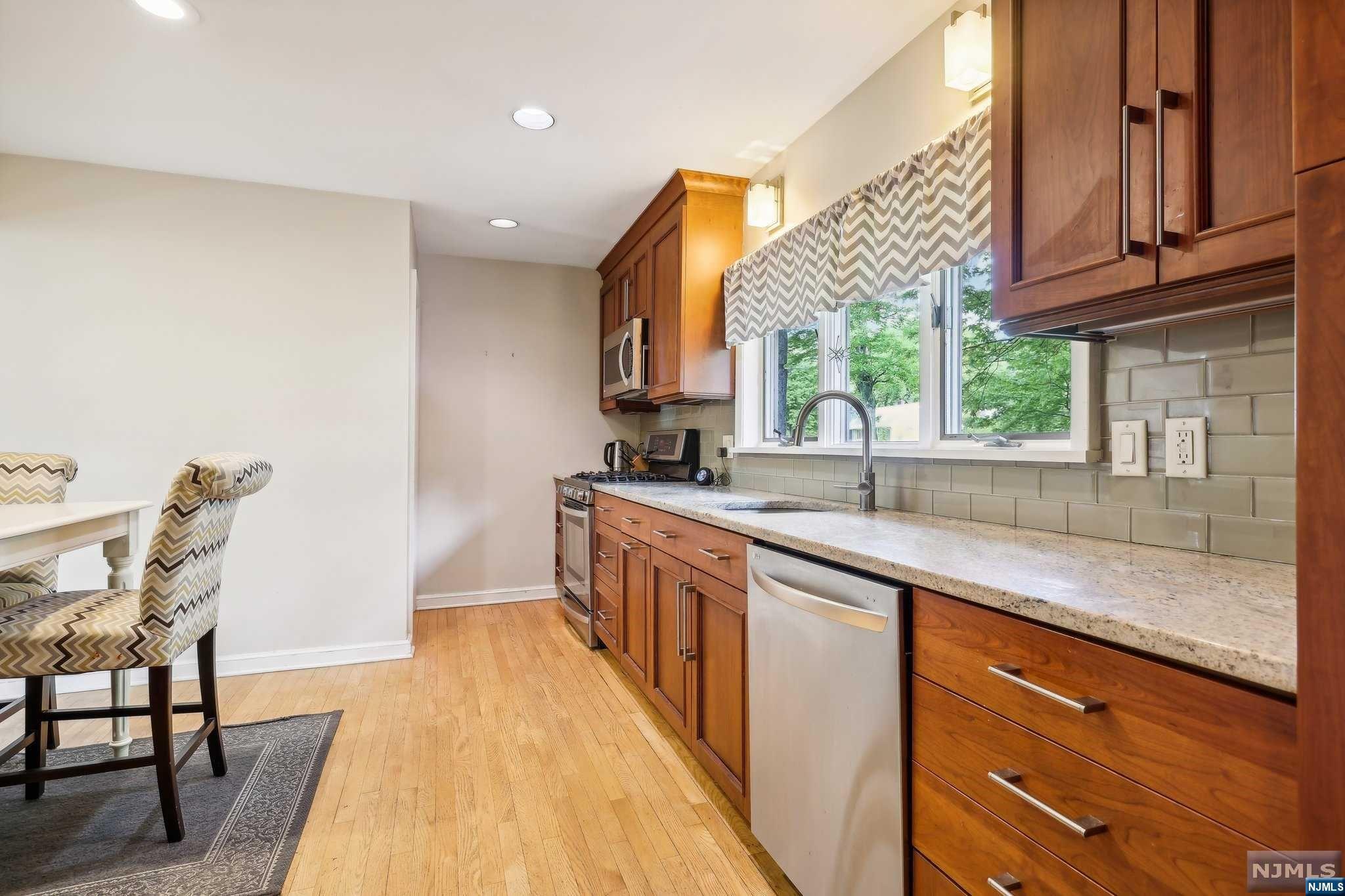 238 Mulberry Place