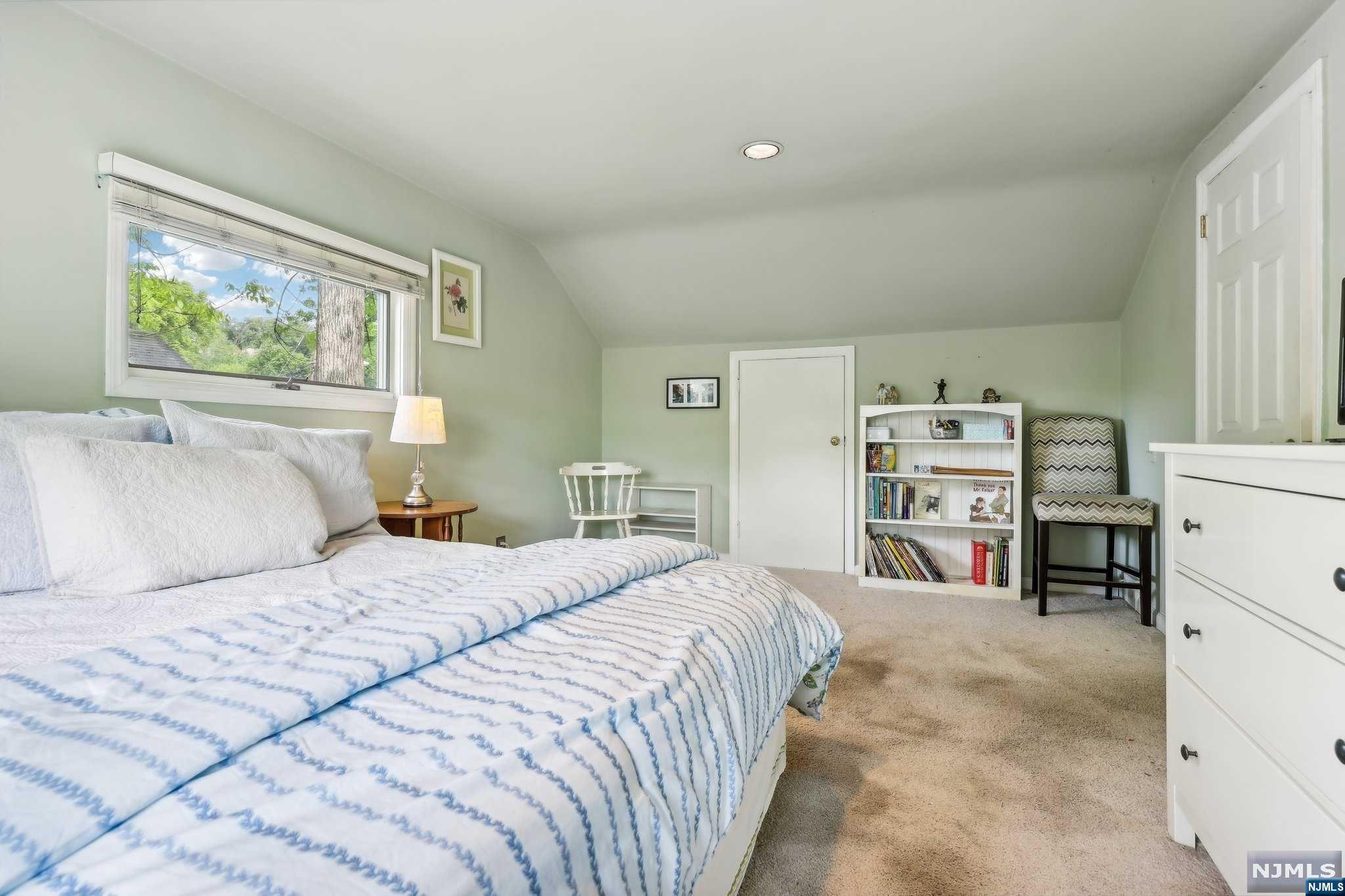 238 Mulberry Place