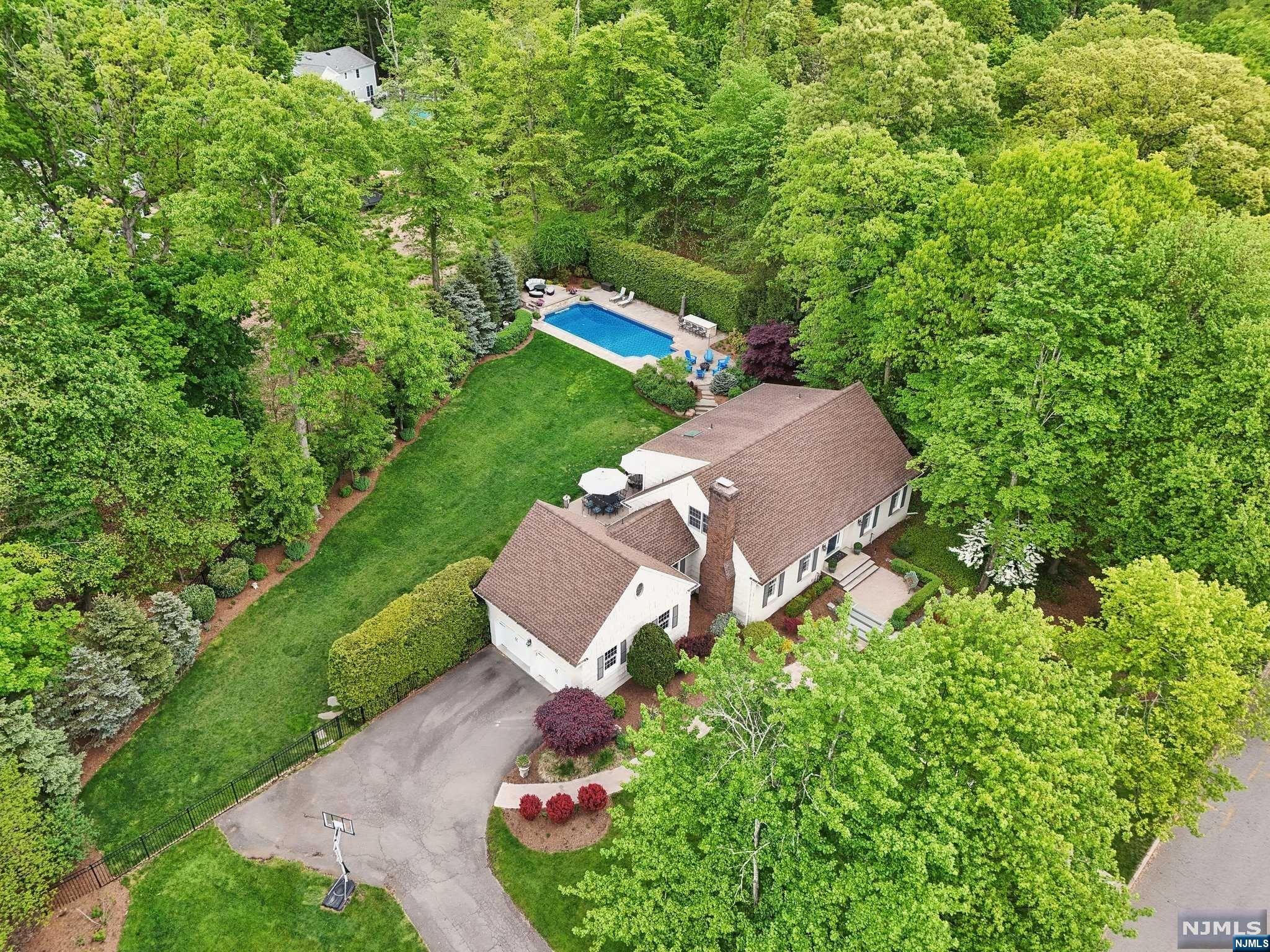 160 Macintyre Lane