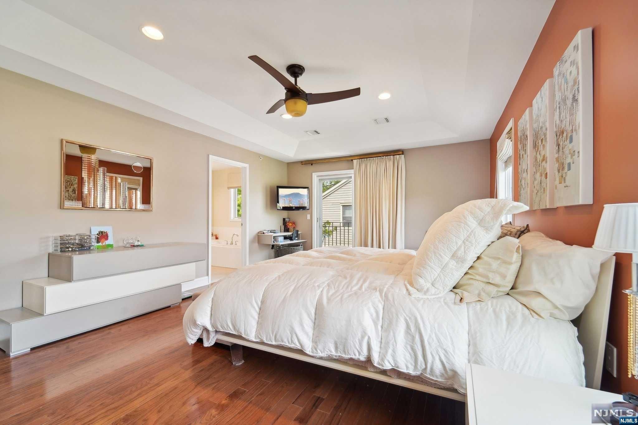 207 Whitney Lane