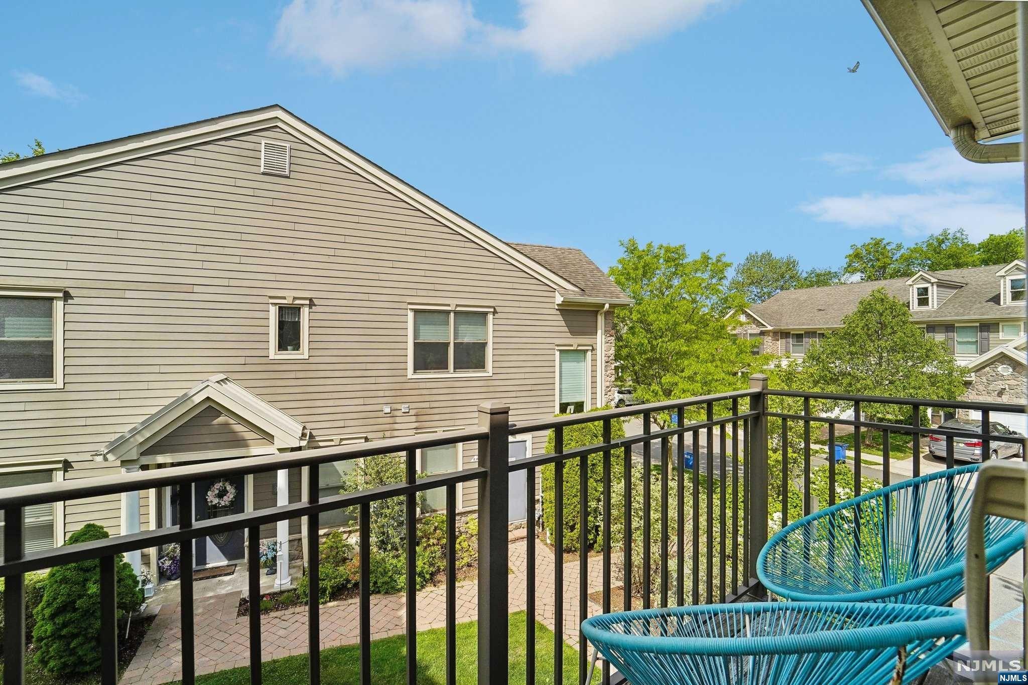 207 Whitney Lane