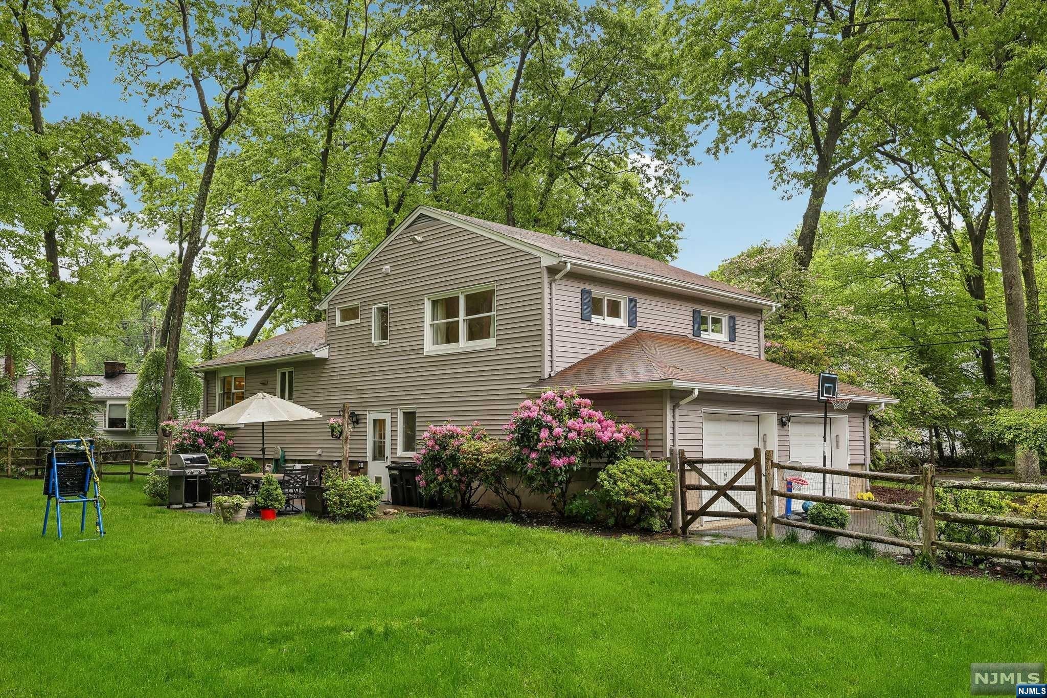 12 Fairhaven Drive