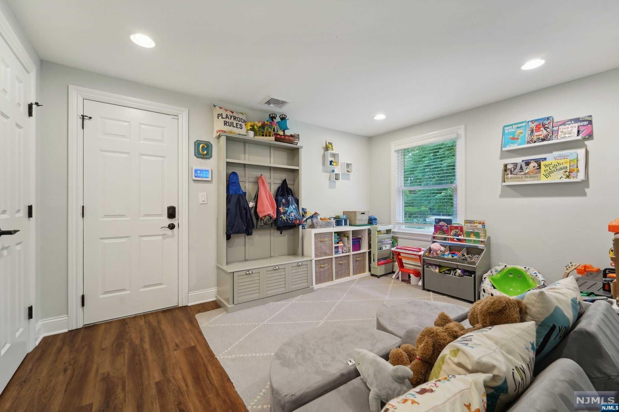 116 Schuyler Road