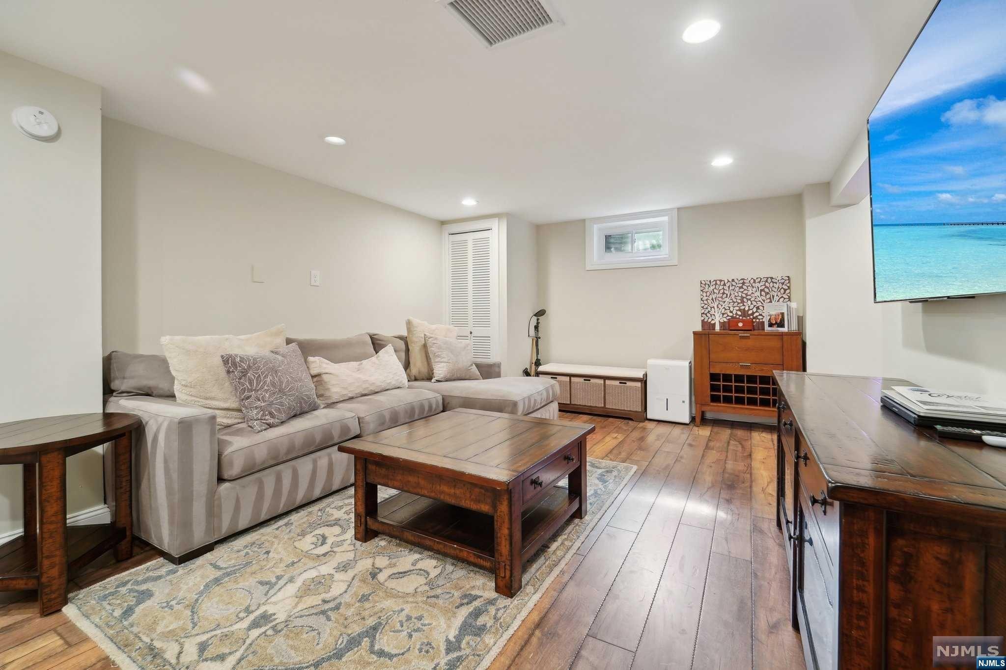 116 Schuyler Road