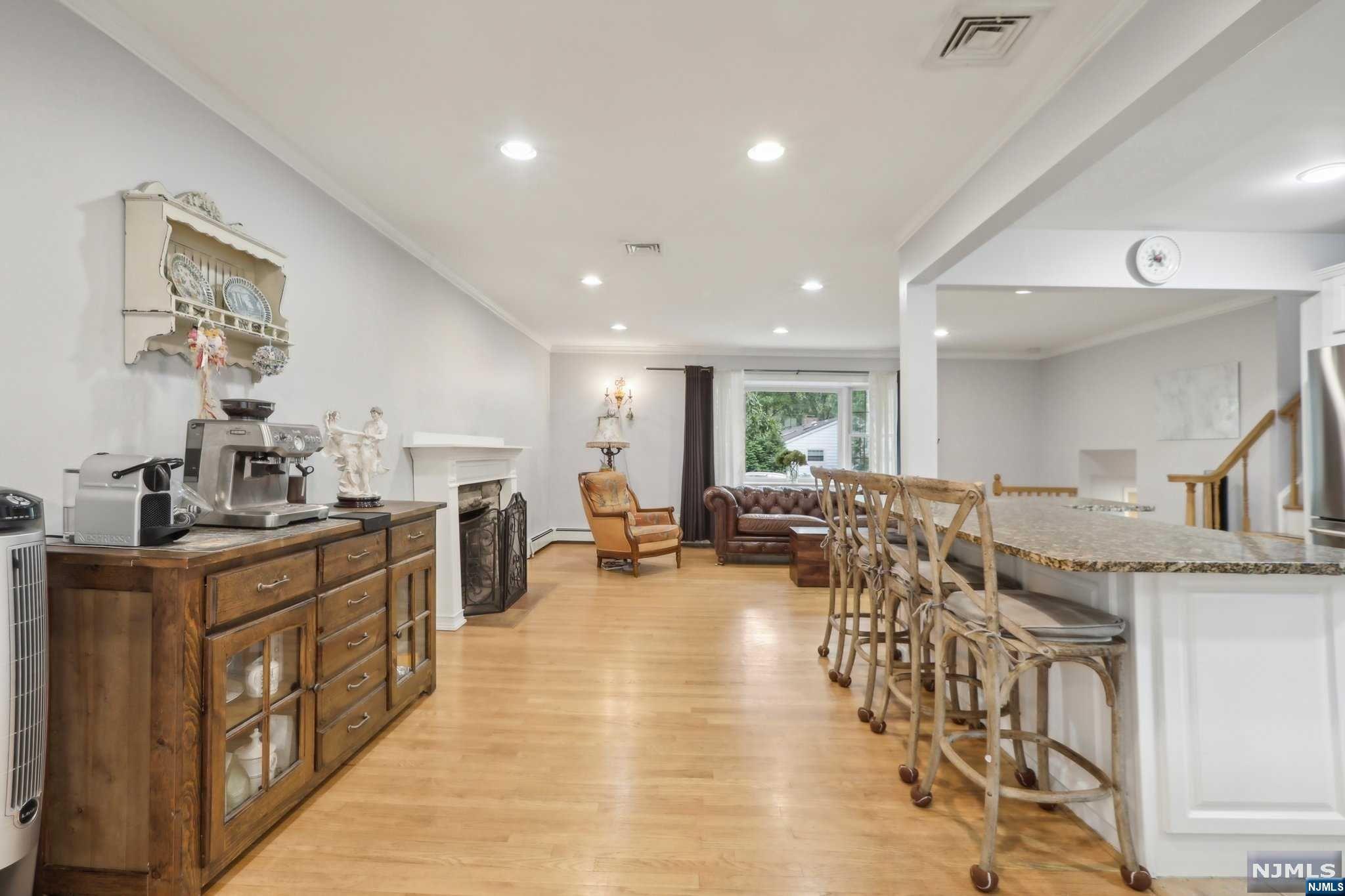5 Ceely Court