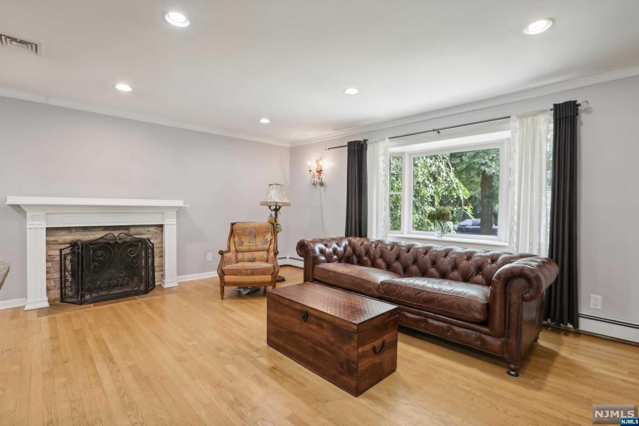 5 Ceely Court