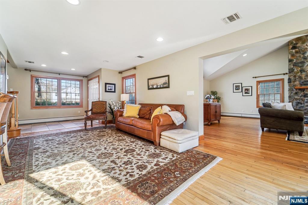 10 Wilton Drive