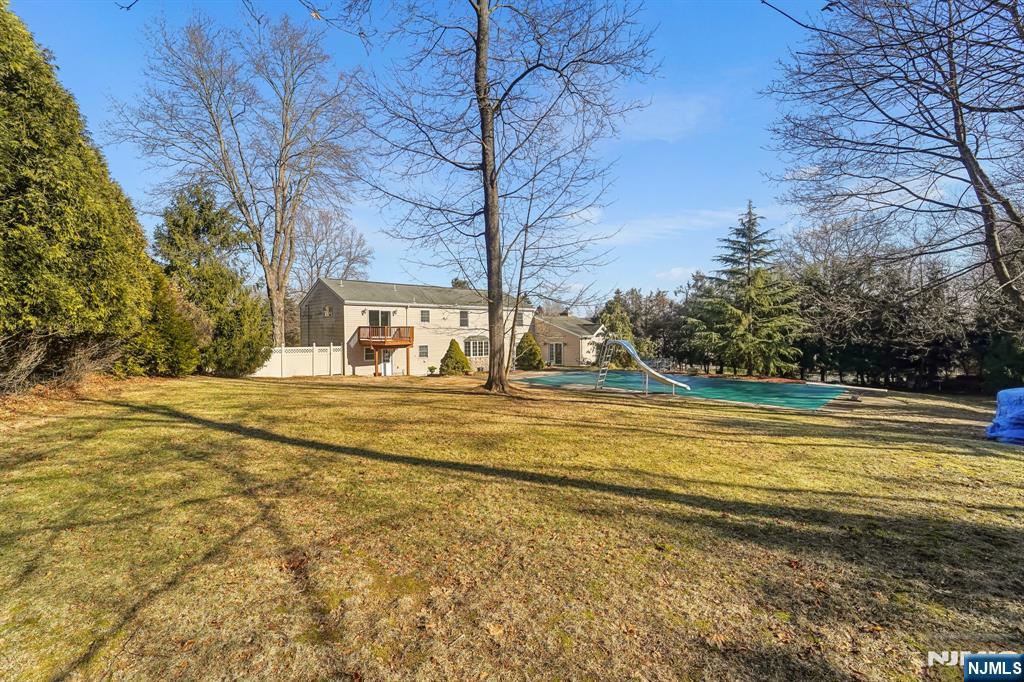 10 Wilton Drive