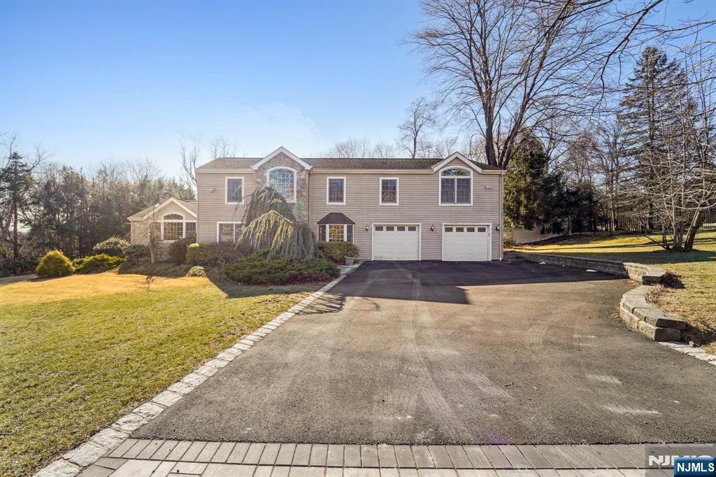 10 Wilton Drive