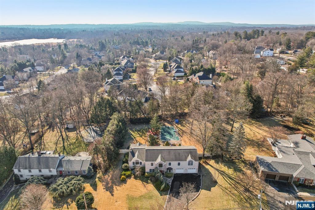 10 Wilton Drive