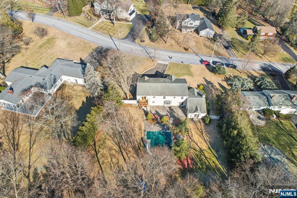 10 Wilton Drive
