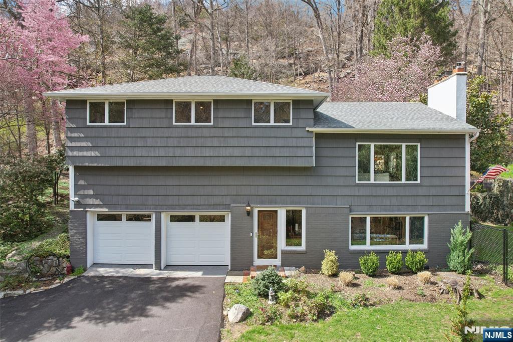110 Deerhaven Road