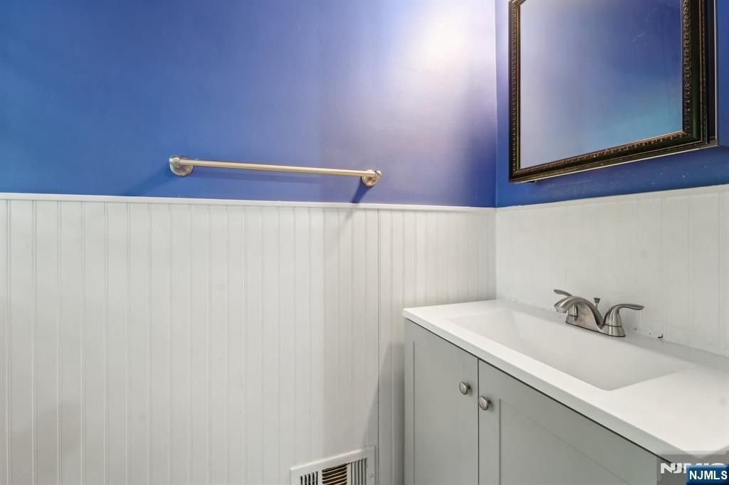 953 Franklin Turnpike