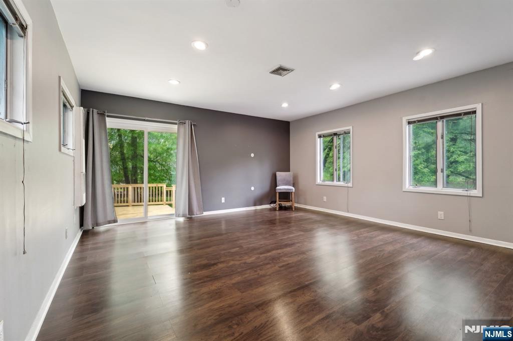 953 Franklin Turnpike