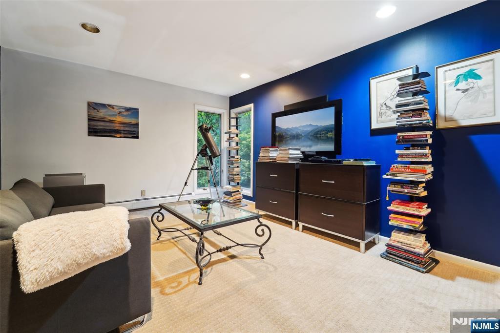 299 Forest Road