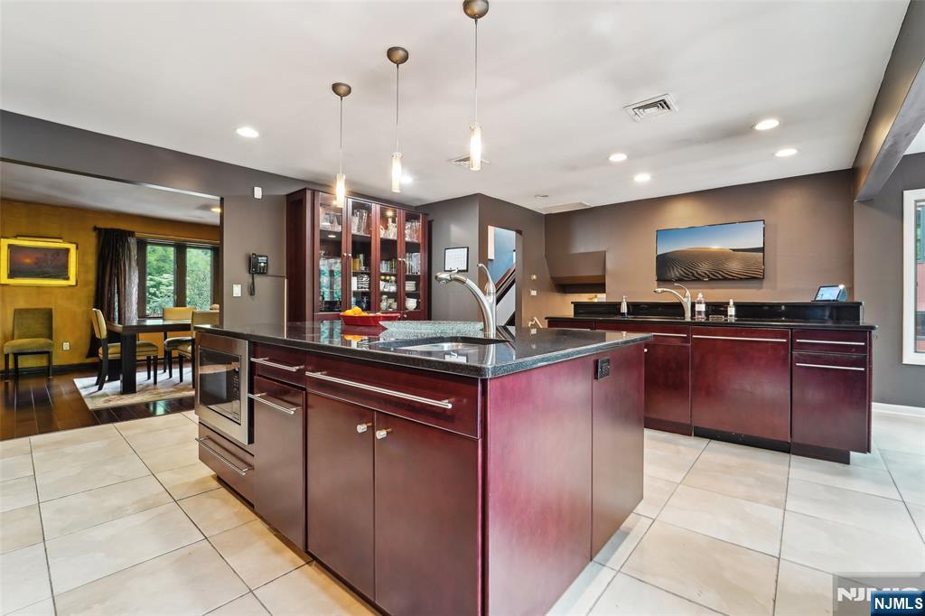 299 Forest Road