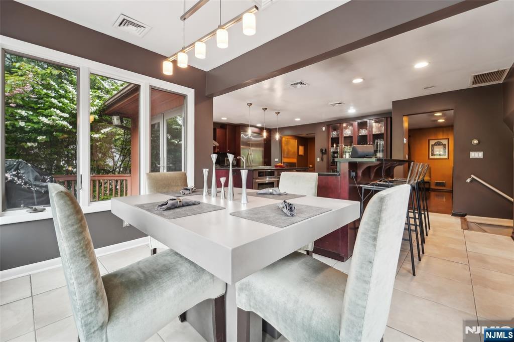 299 Forest Road