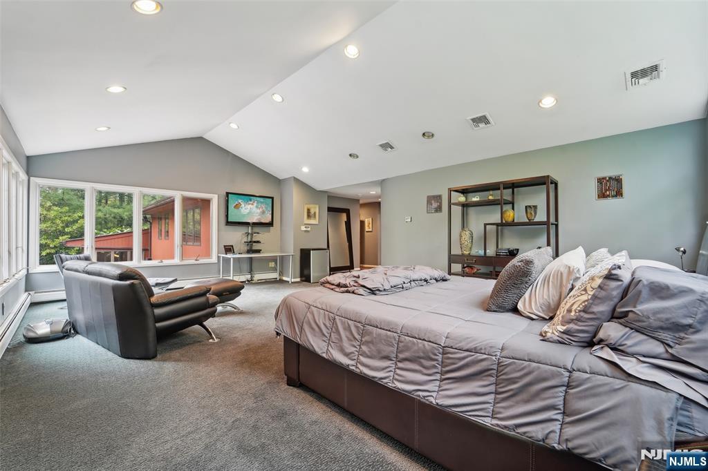 299 Forest Road